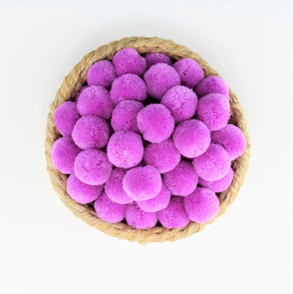 2 cm Yün Ponpon 100’lü Paket – El İşi, Hobi ve Süsleme Malzemesi ürün